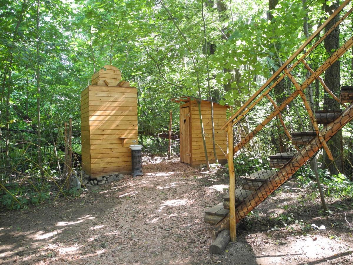 הוילה Bohutín Treehouse V Brdech מראה חיצוני תמונה